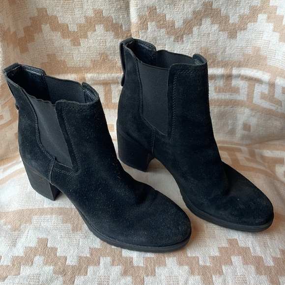 Sam Edelman 7.5 Black suede booties - Picture 2 of 5